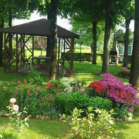 勒卡梅里住宿加早餐旅馆 Bareggio 外观 照片